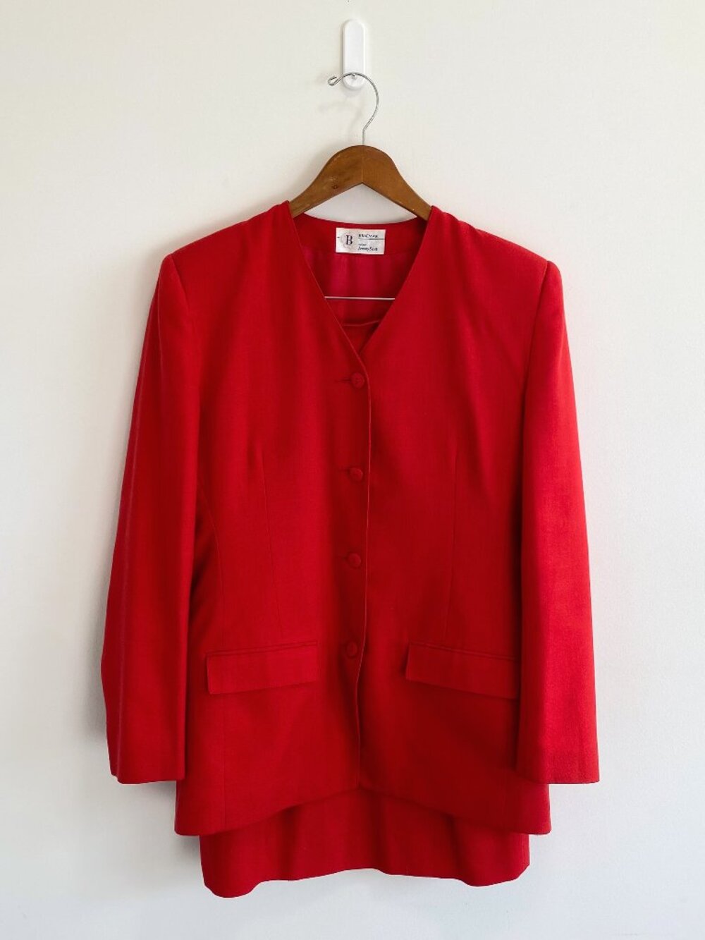 Vintage Red Women’s Skirt Suit (Two Pieces) / 80s / Made in Canada